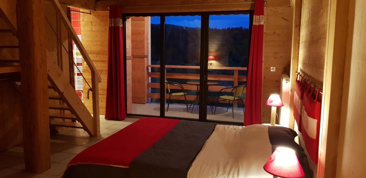 Le Jura En Toutes Saisons Piscine, Spa, Location Vtt, Balades 2Cv, Climatisation Bonlieu Екстериор снимка