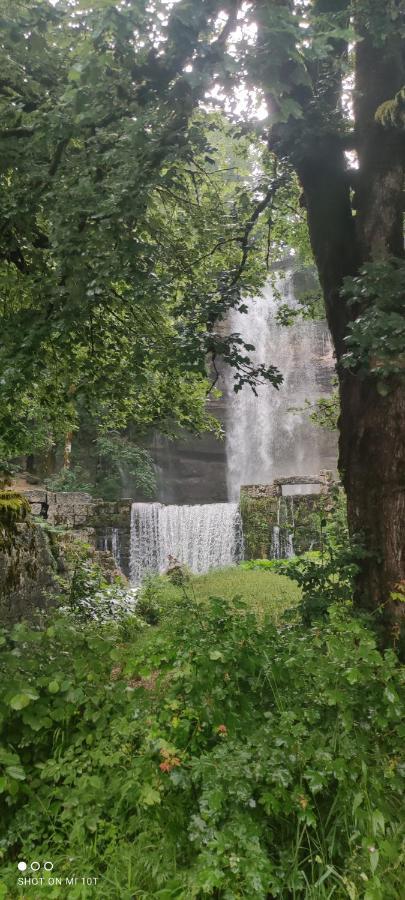 Le Jura En Toutes Saisons Piscine, Spa, Location Vtt, Balades 2Cv, Climatisation Bonlieu Екстериор снимка
